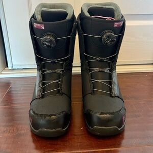 Nidecker snowboard boots